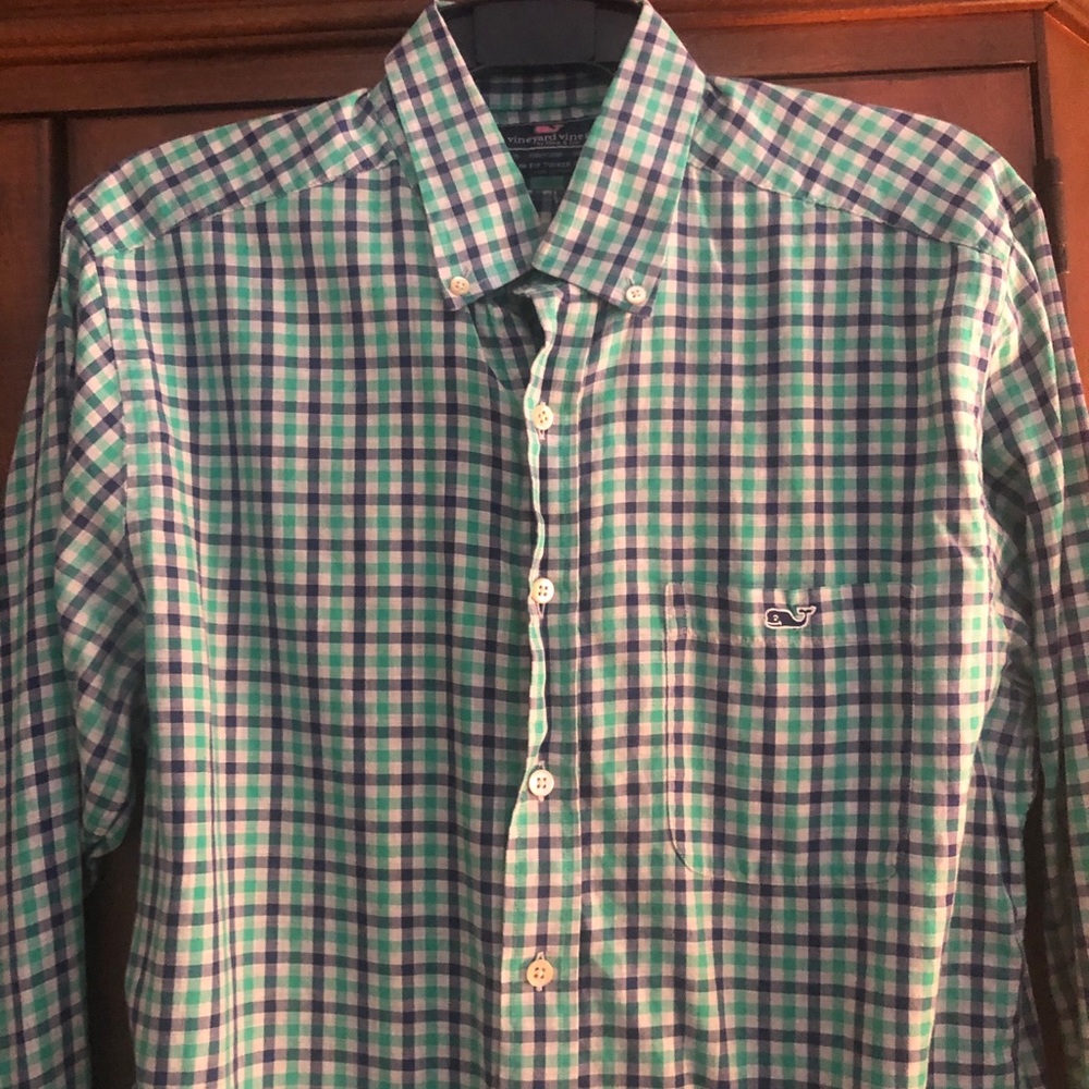 Vineyard Vines button down